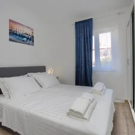 Two Bedroom With Terrace A2 Apartment *