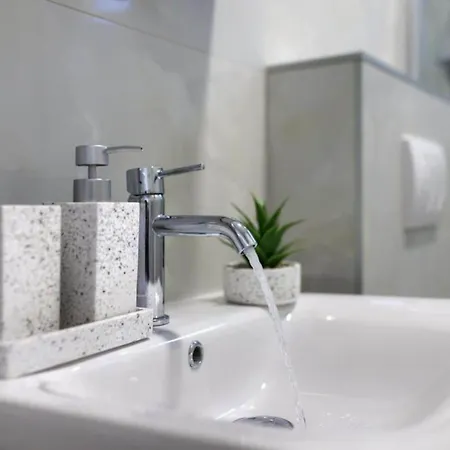 Apartman Two Bedroom With Terrace A2 *